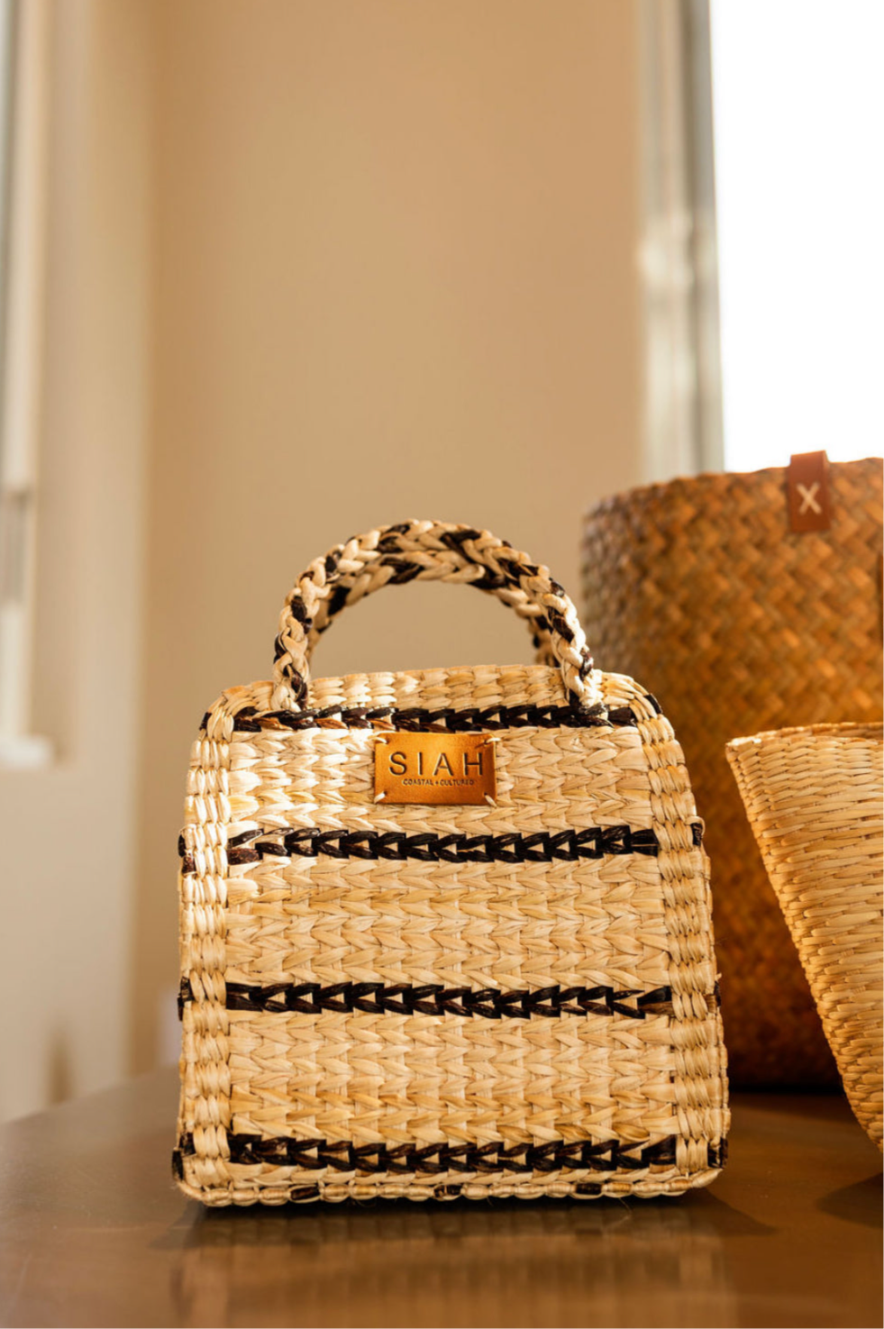 Dangc Stripe Basket Bag