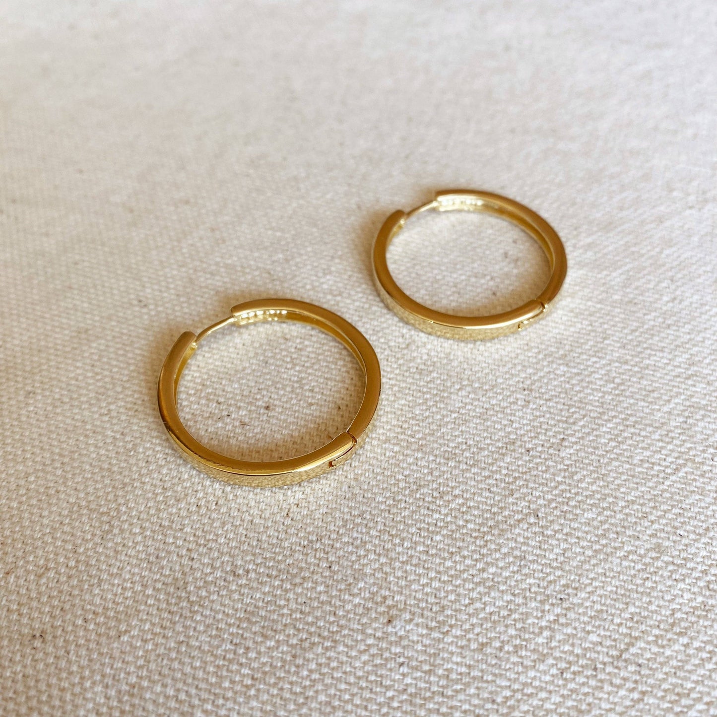 18k Gold Filled Flat Hoop Earrings - Water-resistant