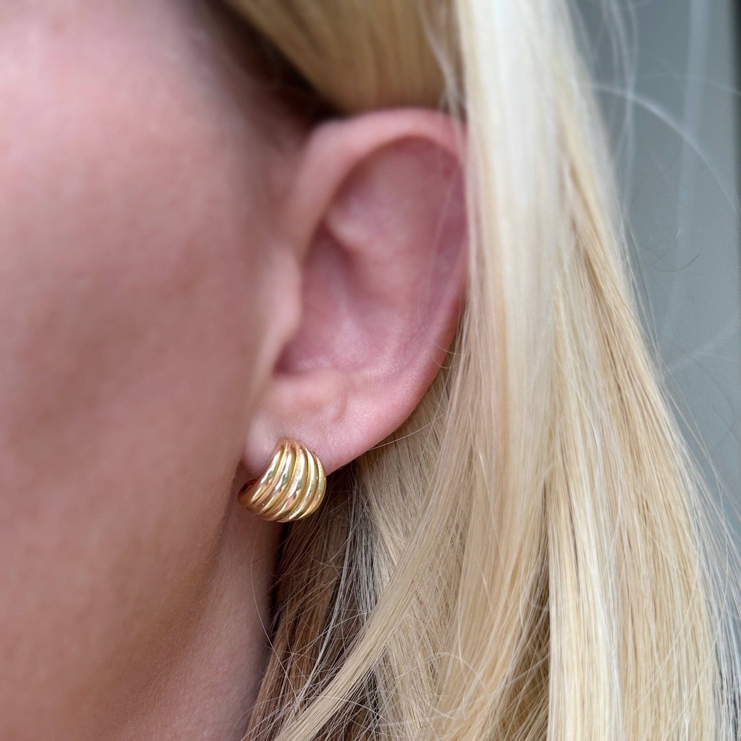 18k Gold Filled Groove C-Hoop Earrings
