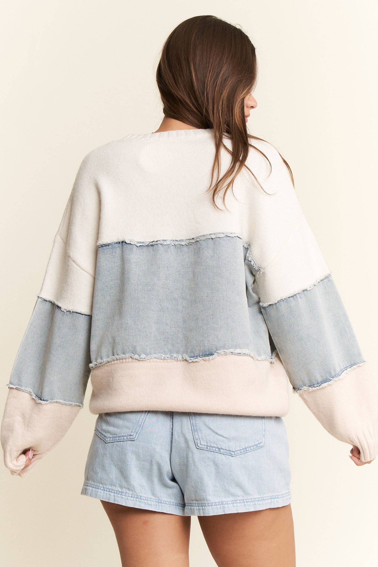 HORIZONTAL STRIPE SWEATER